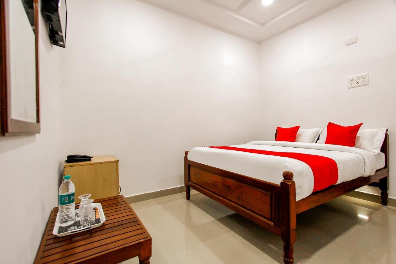 库姆巴科纳姆 Oyo 69625 Mayuraa Residency酒店 外观 照片
