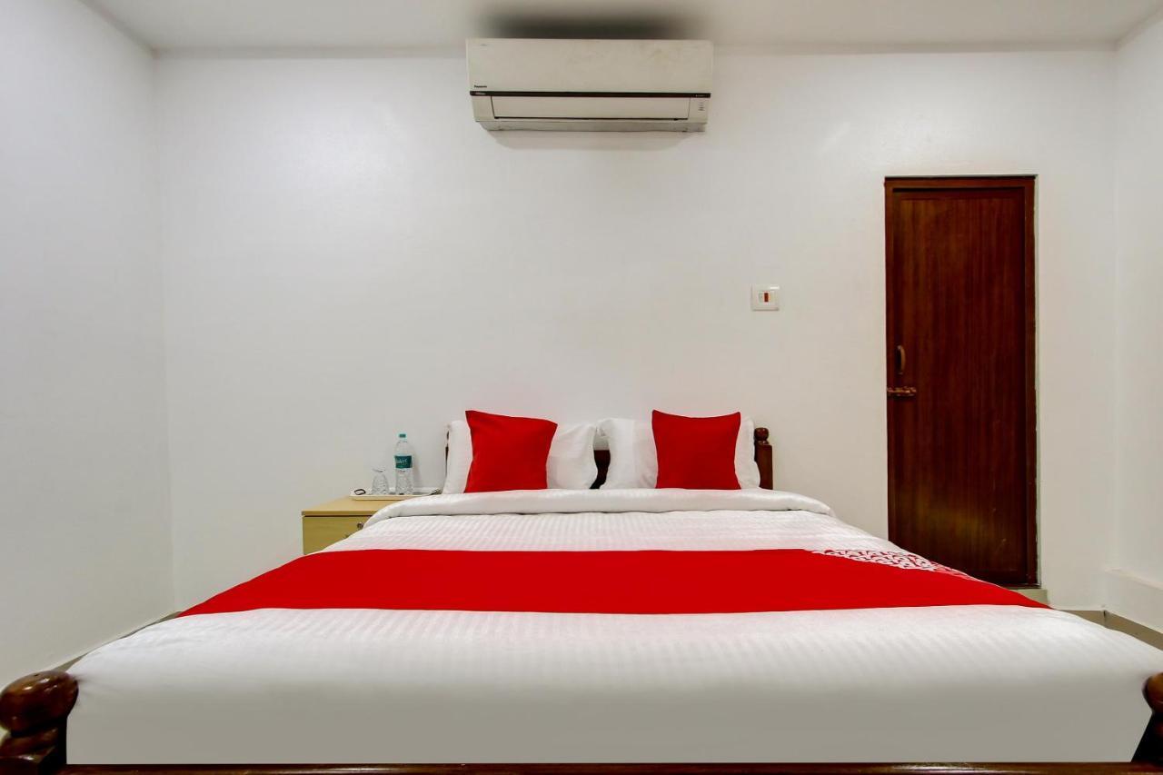 库姆巴科纳姆 Oyo 69625 Mayuraa Residency酒店 外观 照片