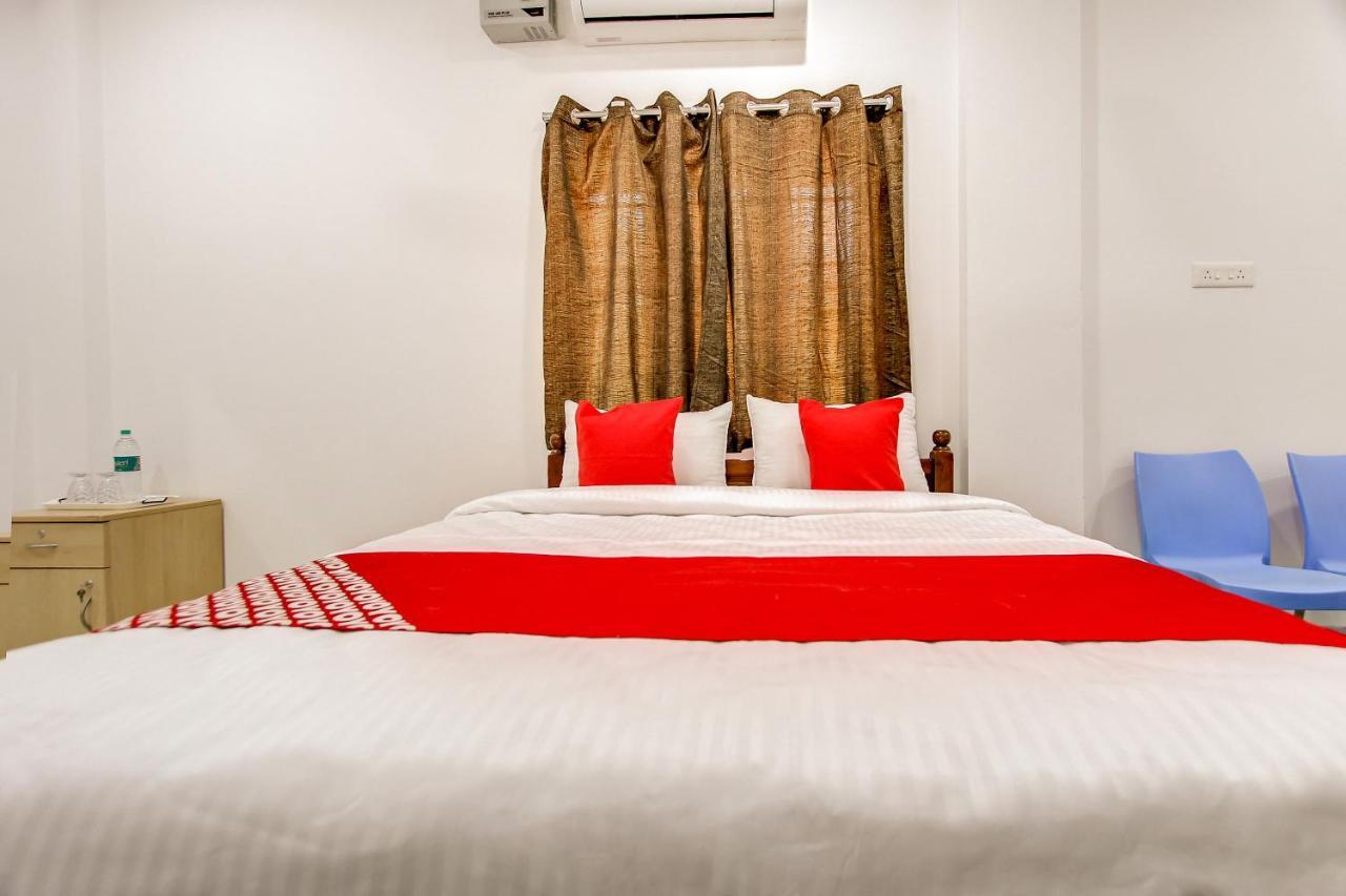 库姆巴科纳姆 Oyo 69625 Mayuraa Residency酒店 外观 照片
