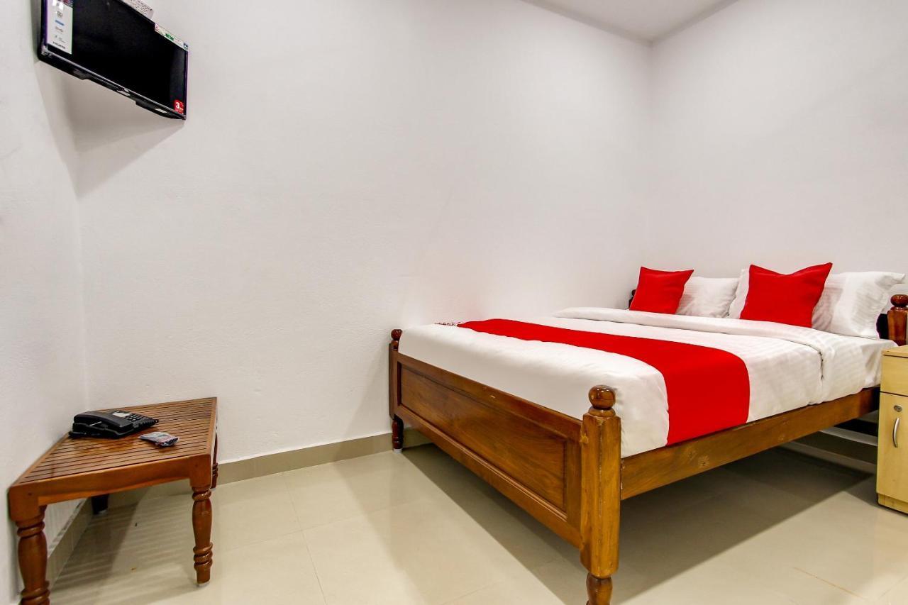 库姆巴科纳姆 Oyo 69625 Mayuraa Residency酒店 外观 照片