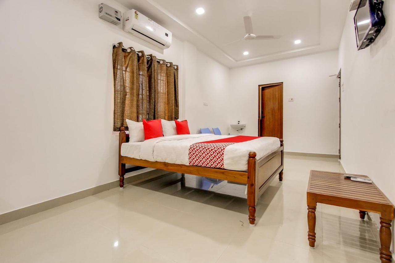 库姆巴科纳姆 Oyo 69625 Mayuraa Residency酒店 外观 照片